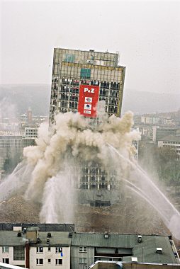 10.53 Uhr: Sprengung des Langen Oskars