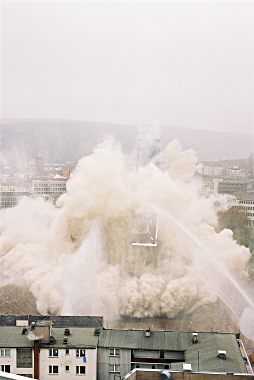 10.53 Uhr: Sprengung des Langen Oskars