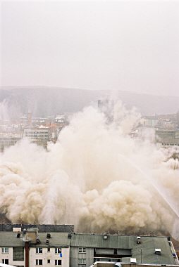 10.53 Uhr: Sprengung des Langen Oskars
